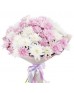 Букет 11 белых и розовых хризантем