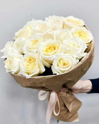 Букет из 15 белых эксклюзивных роз