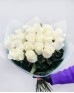Букет 21 белая роза в сетке