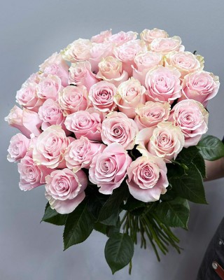 Букет 37 нежно-розовых роз