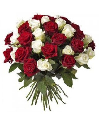 Букет 45 красных и белых роз