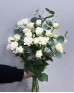 Букет 5 белых кустовых роз