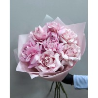 Букет 7 нежно-розовых роз
